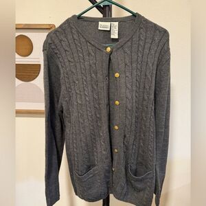 Classic Elements Gray Knit Sweater with Gold Buttons